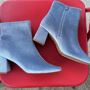 Journee Collection Women's Blue Hazara Square Toe Block Heel Ankle Booties 9 W